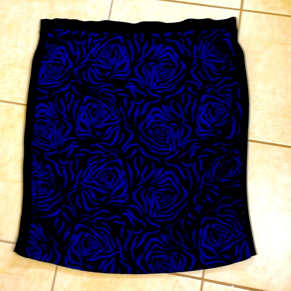 Laura pencil skirt